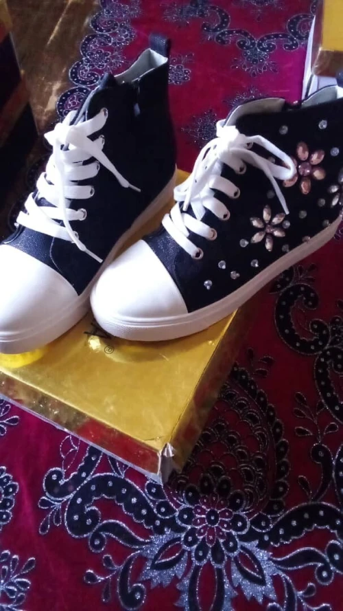 Lot basket femme
