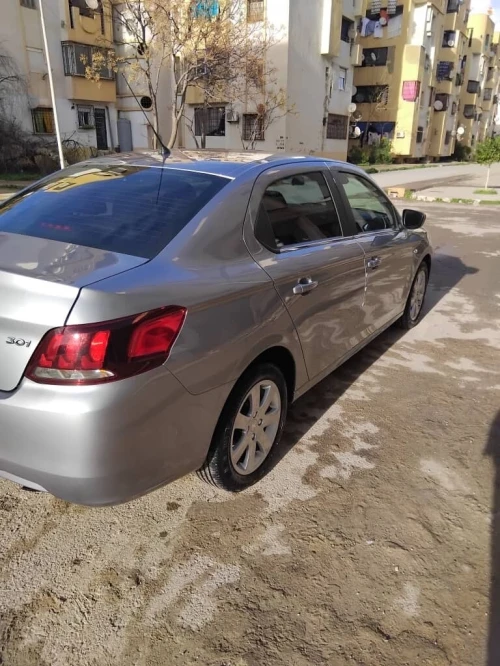 Peugeot 301 2022 Allure