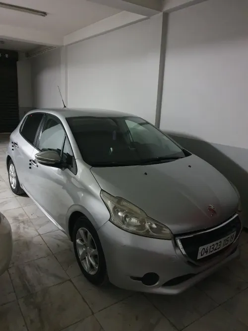 Peugeot 208 2015 Access