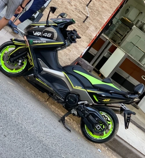 Yamaha Tmax 