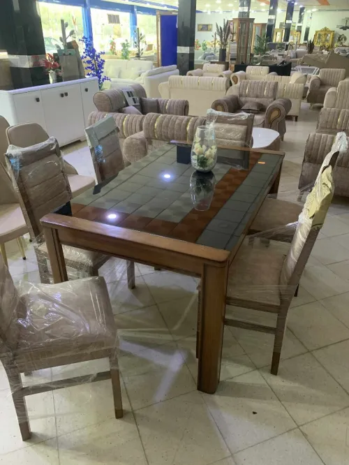 Table base et table 6 chaise 
