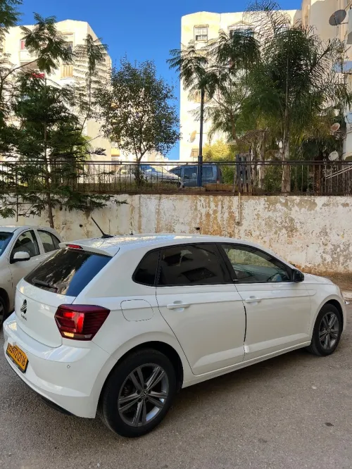 Volkswagen Polo 2021 United
