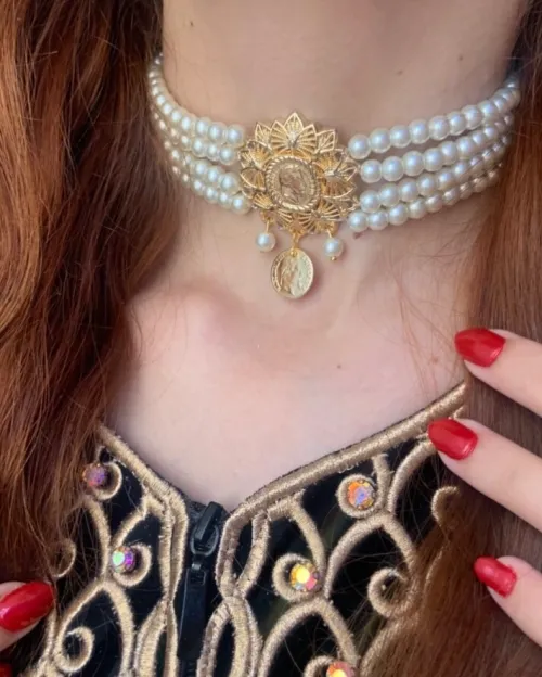 Parure de luxe ras de cou plus boucles d oreilles dernière collection de ah bijoux 