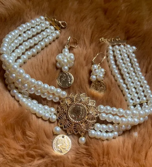 Parure de luxe ras de cou plus boucles d oreilles dernière collection de ah bijoux 