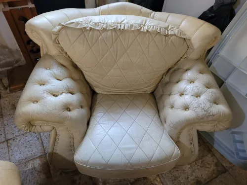 Fauteuille 4 place cuir véritable italien كرسي بذراعين لأربعة مقاعد مصنوع من الجلد الإيطالي الأصلي