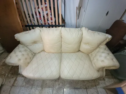 Fauteuille 4 place cuir véritable italien كرسي بذراعين لأربعة مقاعد مصنوع من الجلد الإيطالي الأصلي