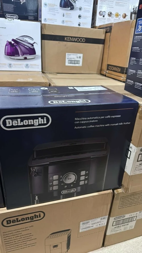 Machine a café Delonghi  Magnifica S  black