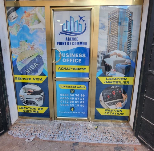 Revêtement de façade / Enseigne lumineuse / Habillage vitrine