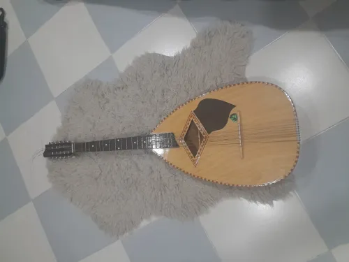 Mandole neuf