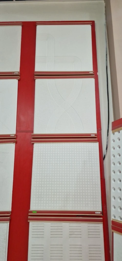 Faux plafond démontable