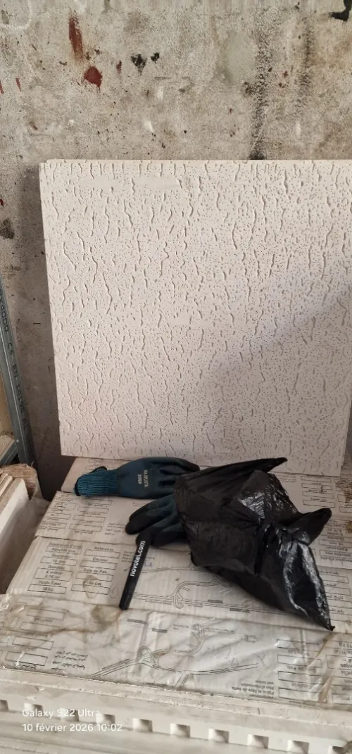 Faux plafond démontable