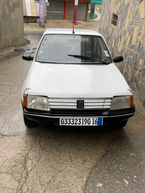 Peugeot 205 1990 