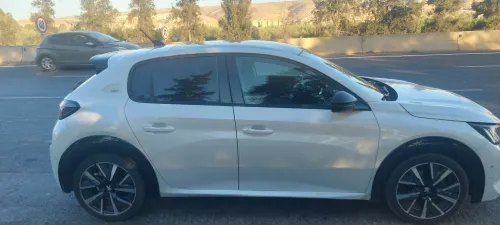 Peugeot 208 2022 