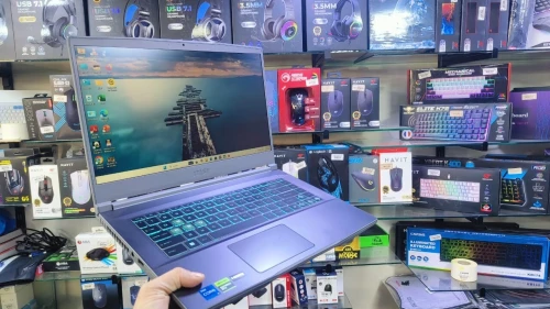 MSI 15 B13