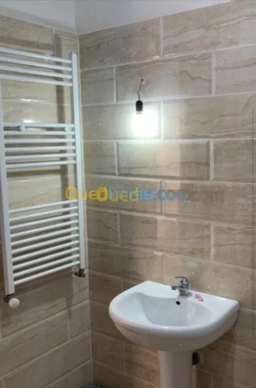 Location Appartement F2 Alger Ain benian
