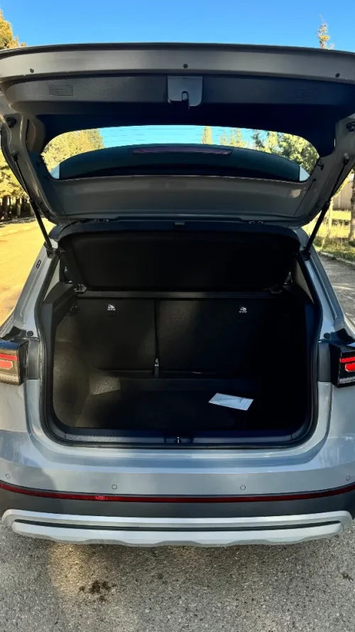 Volkswagen Tahru 2025 XR