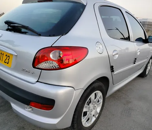 Peugeot 206 Plus 2011 Accepte échange