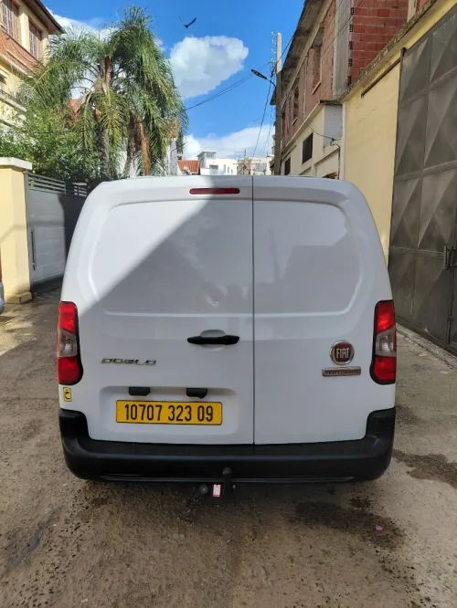 Fiat Doblo 2023 Comercial