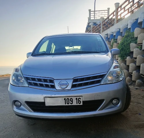 Nissan Tiida 5 portes 2009 Tekna