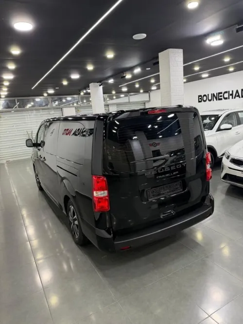 Peugeot Traveller 2025 Business