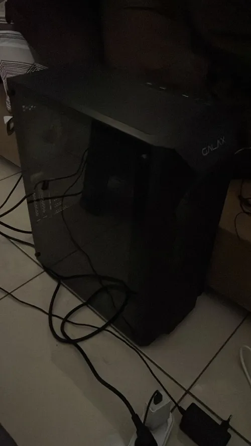PC GAMING USED LIKE NEW
