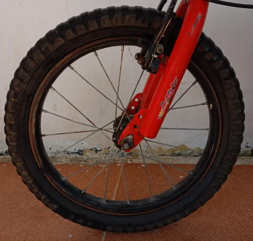 Vélo de enfant avendre (confort)