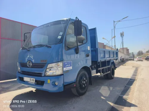 TOYOTA HiNO à benne 300 611 2014