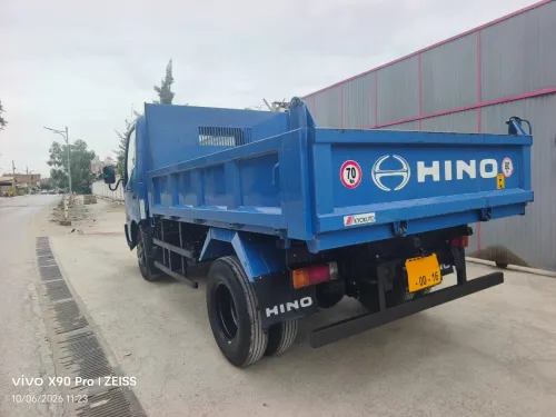 TOYOTA HiNO à benne 611 2013