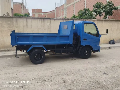 TOYOTA HiNO à benne 611 2013