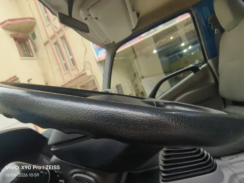 TOYOTA HiNO à benne 611 2013