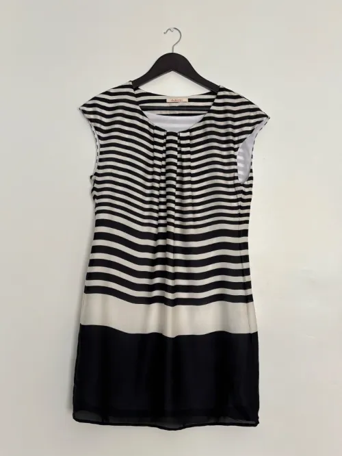 Robe Noir et Blanc Camaïeu 