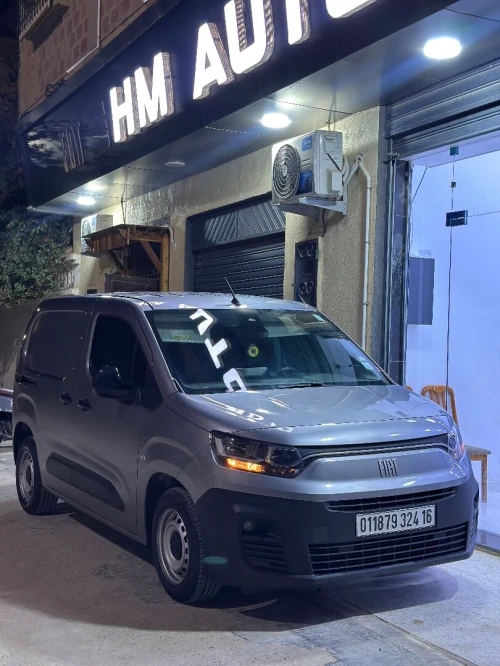 Fiat Doblo 2024 Italien
