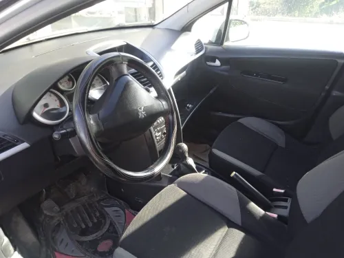 Peugeot 207 2008 207