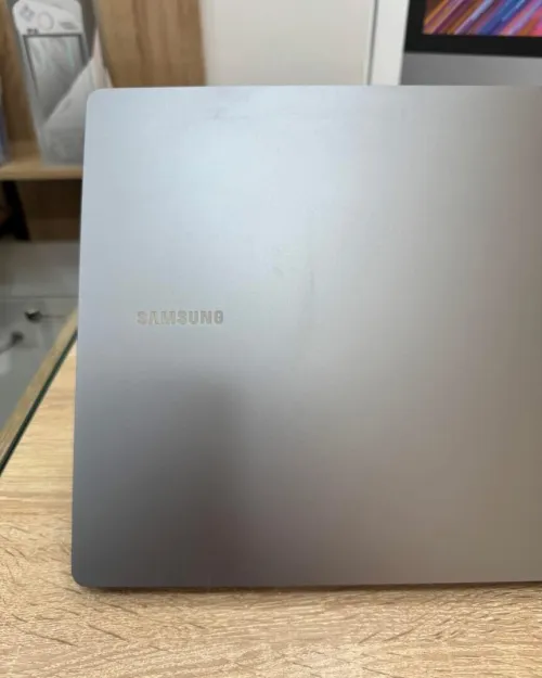 Samsung GalaxyBook5 pro 16"  Ultra 7 256V 