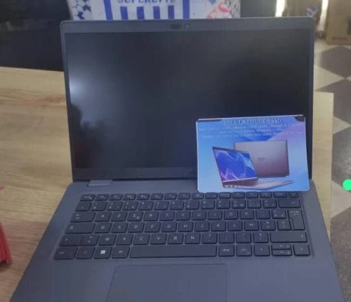 PC PORTABLE DELL LATITUDE PROFESSI avec sa pochette ONNEL