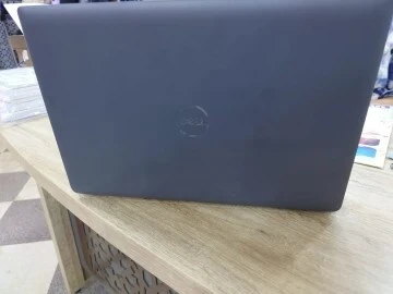 PC PORTABLE DELL LATITUDE PROFESSIONNEL