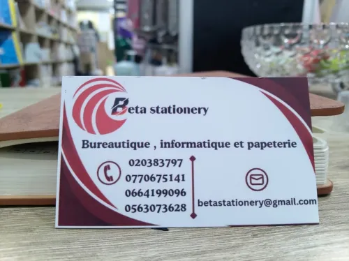 Papet autocollant A4 /différents motifs