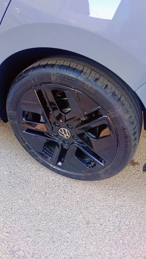 Volkswagen Golf 8 2025 R Black Edition 