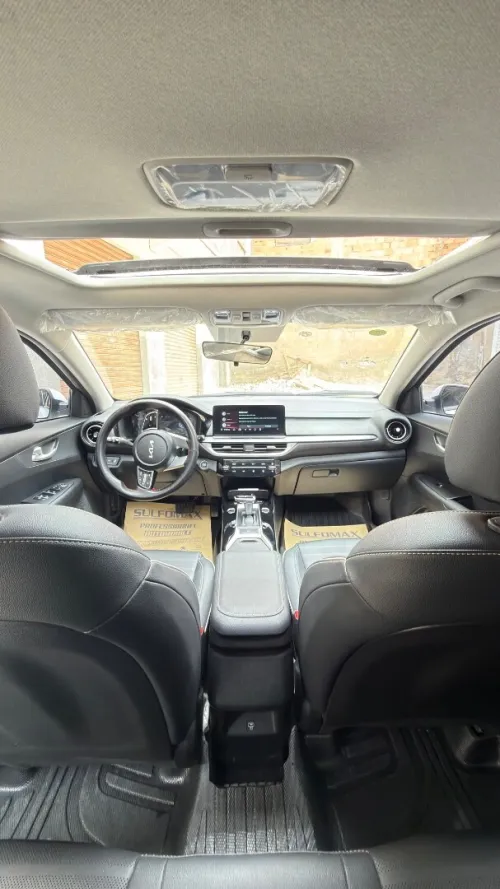 Kia K3 luxury 2025 
