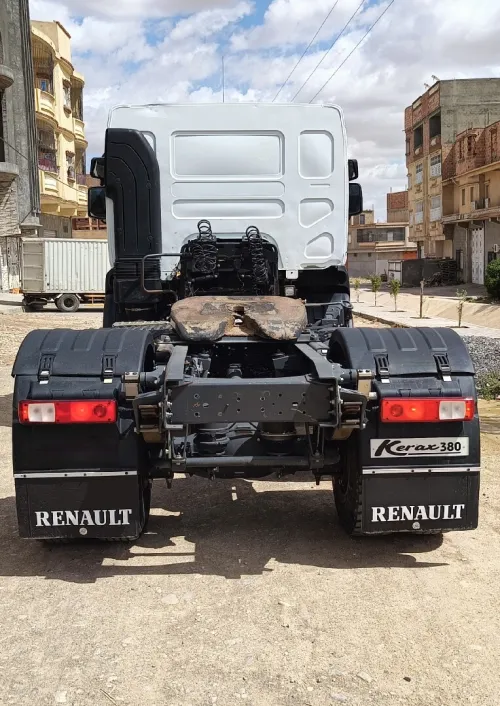380 renault kerax 2008
