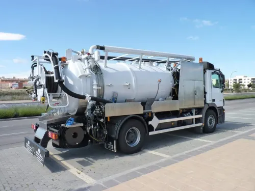 Camion vidange débouchage
