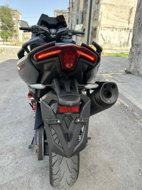 Yamaha Tmax 2021
