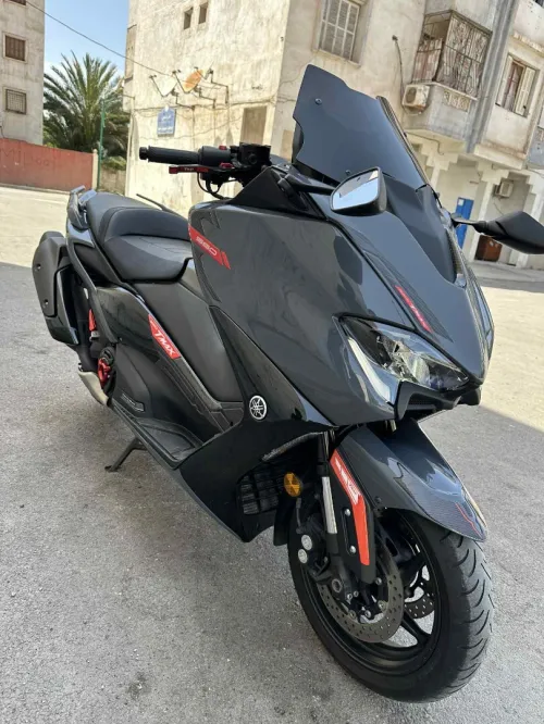 Yamaha Tmax 2021