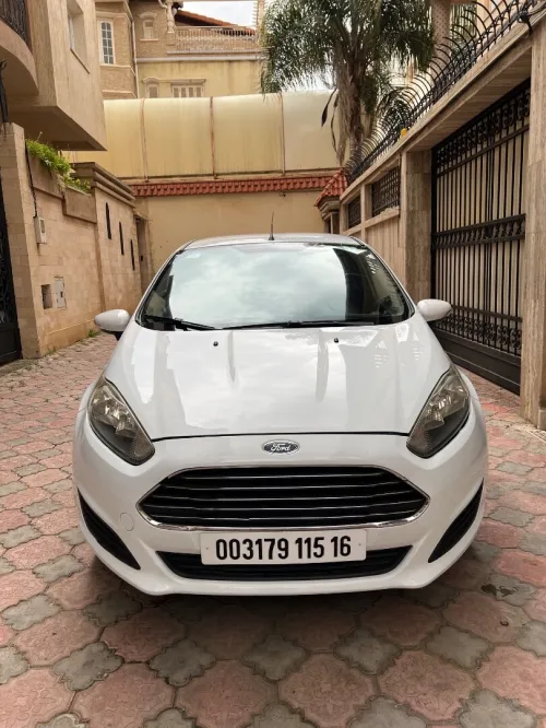 Ford Fiesta 2015 Trend Look