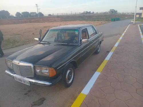 Mercedes Benze ag 1983 