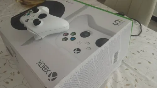 XBOX SERIES S 512GB SERIE 2021 ETAT NEUF 10/10