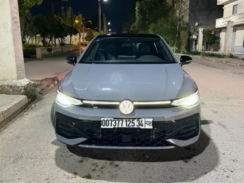 Volkswagen Golf 8 2025 R Black Edition 