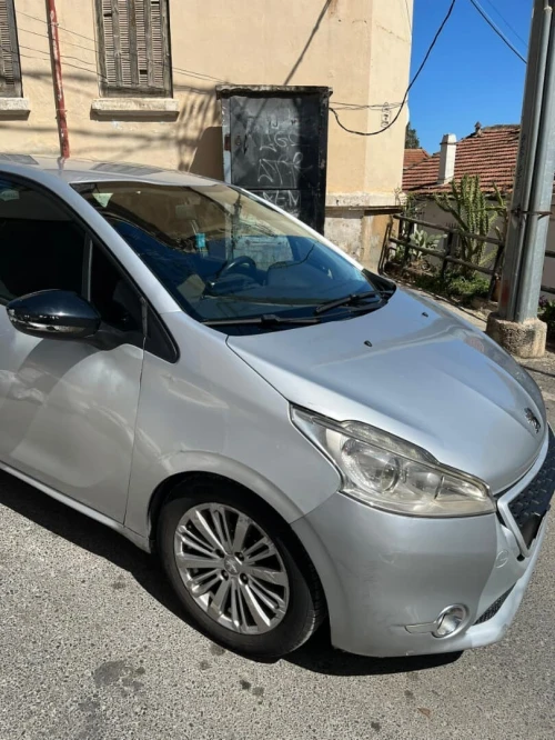 Peugeot 208 2015 Active Facelift