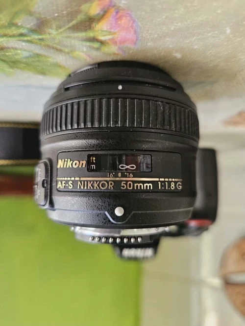 appareille photo Nikon D3400 Objectif Nikon 50mm 1.8G