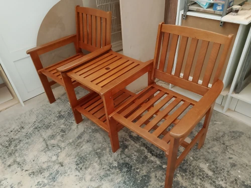 Vernisseur de bois 